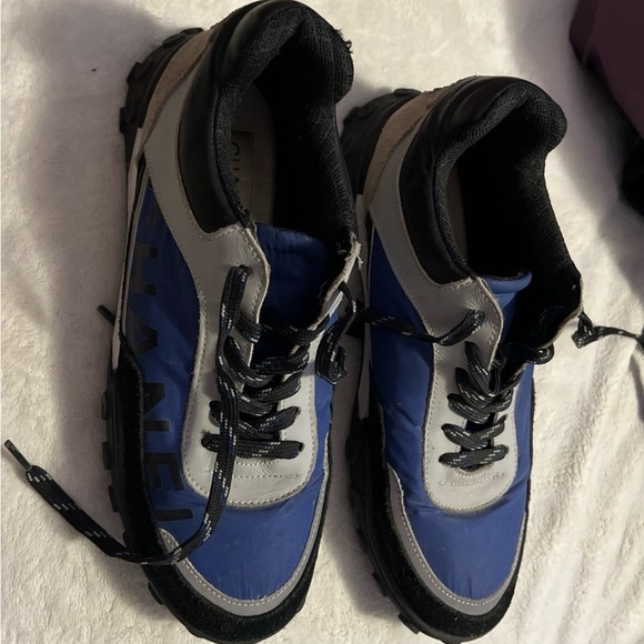 Chanel sneakers - Picture 2 of 5